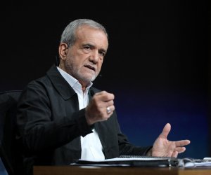 Pezeşkian: İran heç bir təhdid qarşısında geri çəkilməyəcək