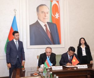 Azərbaycan və Vyetnam prokurorluqları əməkdaşlıq proqramı imzalayıb