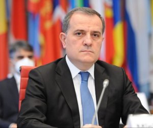 
Ceyhun Bayramov Yaponiyaya səfər edib