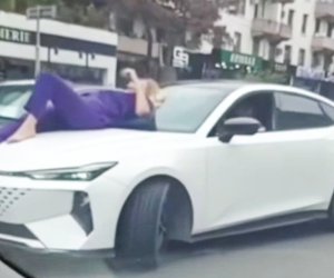 Polis avtomobil yoluna çıxan qadınla bağlı açıqlama verib -VİDEO