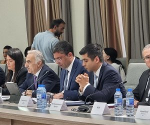 Əhməd İsmayılov: qanun layihəsi uşaqların rəqəmsal təhlükəsizliyinin qorunmasına xidmət edir