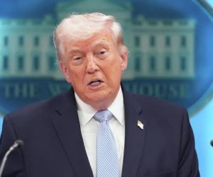 Трамп: США вывезли миллионы баррелей нефти из Ирана