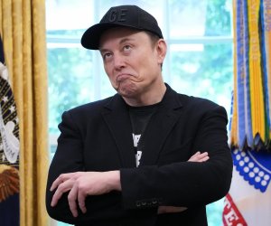 Elon Muskı ilk trilyonerə çevirə bilər