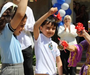 Bu gün onlar üçün son məktəb zəngi çalındı - FOTOLAR