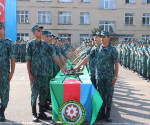 Gənc əsgərlərin andiçmə mərasimi keçirilib