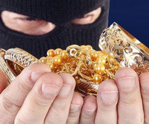 Sumqayıtda 4000 manatlıq qızıl-zinət əşyalarını oğurlayan şəxs saxlanılıb