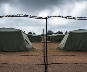В Нидерландах тестируют лагерь для военнопленных
