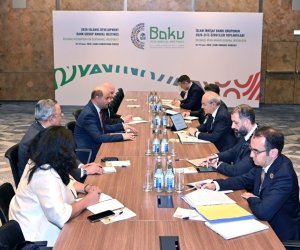 Джаббаров обсудил с главой Фонда ОПЕК сотрудничество с Азербайджаном