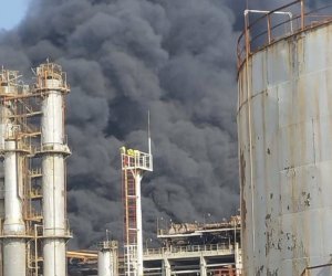 В Баку начался пожар на нефтеперерабатывающем заводе