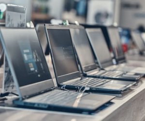 Azerbaijan laptop output falls 51.5% in January-May