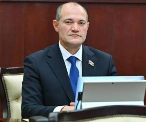 Deputat: Medianın iqtisadi dayanıqlılığı üçün yeni biznes modellərinə keçid vacibdir