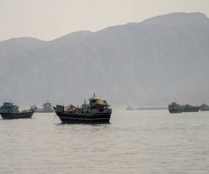 Иран вновь закрыл Ормузский пролив