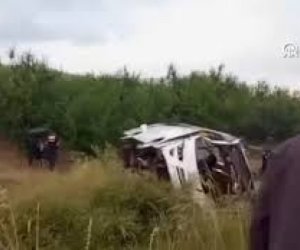 В Турции в ДТП с микроавтобусом погибли четыре человека, десятки пострадали
