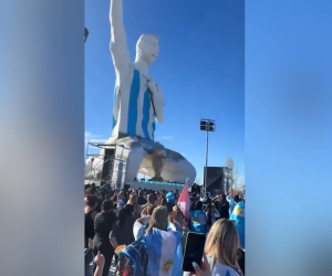 В Аргентине открыли 26-метровую статую Лионеля Месси