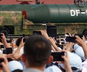 Китай показал запуск своей гиперзвуковой ракеты