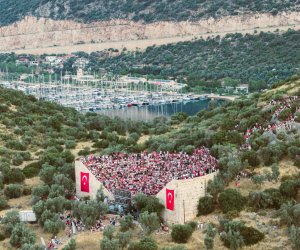 Dünya Çempionatının həyəcanını izləmək üçün möhtəşəm məkan:Antiphellos Qədim Teatrı &ndash; VİDEO