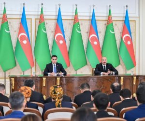 Azərbaycan və Türkmənistan prezidentləri mətbuata bəyanatlarla çıxış ediblər