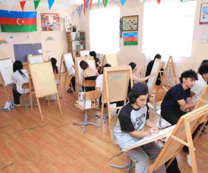 Ali məktəblərin qabiliyyət tələb edən ixtisasları üzrə imtahanlar başlayıb