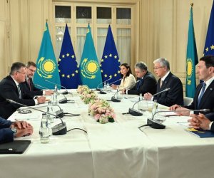 Казахстан и Евросоюз подписали контракты на $12 млрд