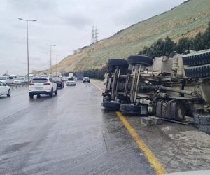 В Сумгайыте столкнулись грузовые автомобили