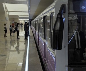 В Баку изменится график движения поездов метро