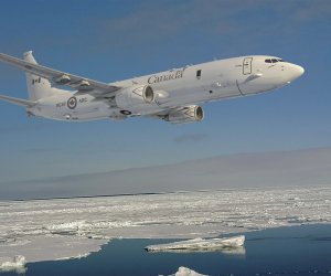 После ударов по Ирану над Персидским заливом патрулирует самолет ВМС США