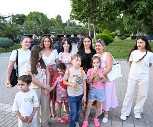 Leyla və Arzu Əliyevalar Dənizkənarı Milli Parkda açılış və təqdimat mərasimlərində iştirak ediblər