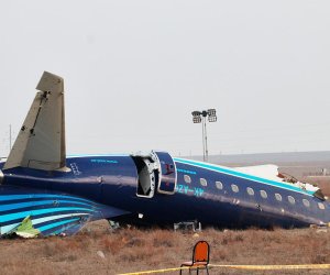 Россия заявила об урегулировании вопросов после крушения самолета AZAL