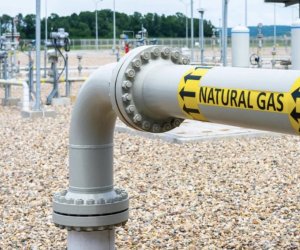 NYMEX natural gas prices fall