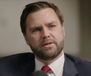 Вэнс уверен, что сборов за проход через Ормузский пролив не будет