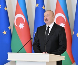 Azərbaycan nəqliyyat infrastrukturuna böyük investisiyalar yatırır - Əliyev