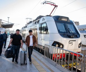 ADY Bakı&ndash;Tbilisi qatarına biletlərin 90 gün əvvəl satışını açmağa hazırlaşır