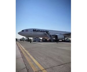 Самолет с телом Хаменеи прибыл в Мешхед