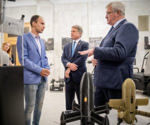Конгрессмен отправился на украинский фронт