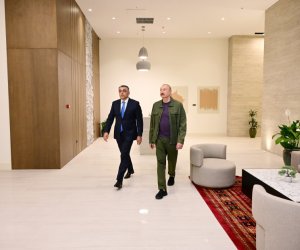 İlham Əliyev "Xankəndi" hotelinin açılışında iştirak edib