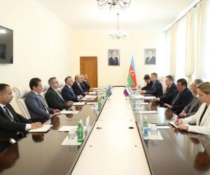 Rusiyanın səhiyyə naziri Azərbaycana gəlib