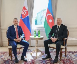 В Шуше состоялась встреча один на один Президента Ильхама Алиева с Президентом Словакии