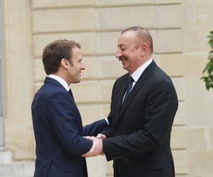 Prezident İlham Əliyev Fransa Prezidenti Emmanuel Makronu təbrik edib