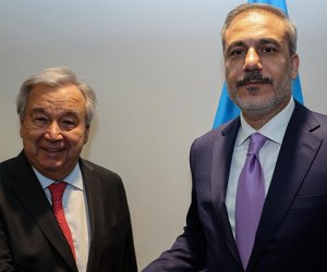 Hakan Fidan BMT Baş katibi ilə regional məsələləri müzakirə edib