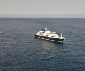 Odessa sahillərində Azərbaycan vətəndaşlarının olduğu gəmi dron hücumuna məruz qalıb