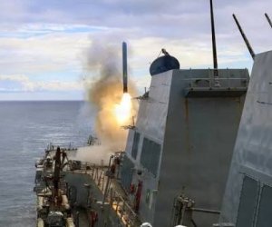 ВС США начали вторую волну ударов по военным объектам Ирана