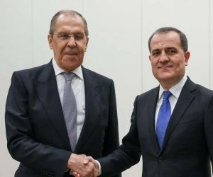 Ceyhun Bayramov Lavrovla görüşüb