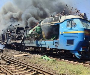 Россия атаковала пассажирский поезд в Запорожской области Украины