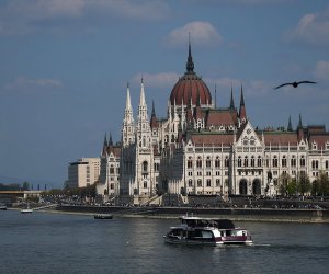 Жара нарушила судоходство на Дунае в Венгрии