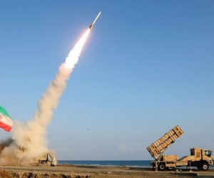 Иран обстреливает Кувейт и Бахрейн