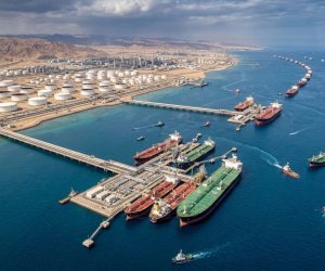 Эмираты построят два терминала в обход Ормуза