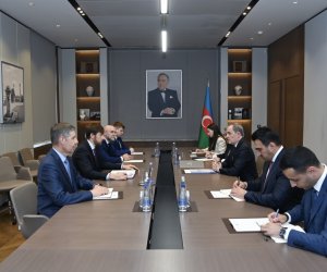 Помощник Путина у Джейхуна Байрамова