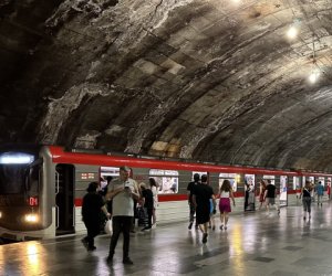 Заработали грузинское метро и поезда - обновлено