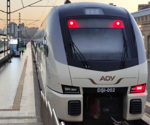 Bakı&ndash;Tbilisi qatarı Gürcüstandakı elektrik problemi səbəbindən gecikib