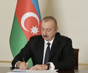 Əliyev Azərbaycanın İstanbul və Qarsdakı baş konsullarını geri çağırıb
